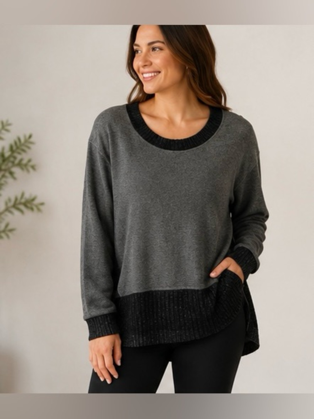 Athleta Gray & Black High Low Hem Crewneck Sweater Size 1XL